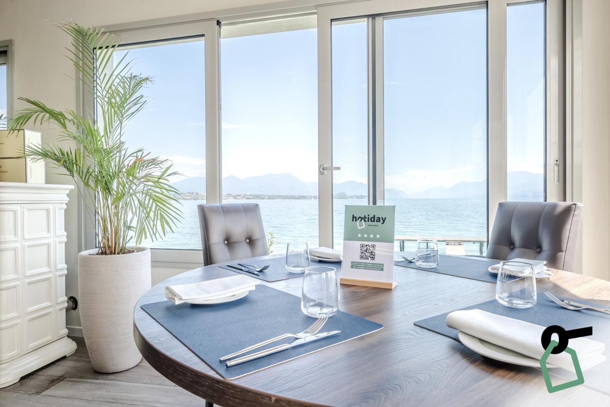 Hotiday Apartment Collection - Desenzano Desenzano del Garda Exteriör bild