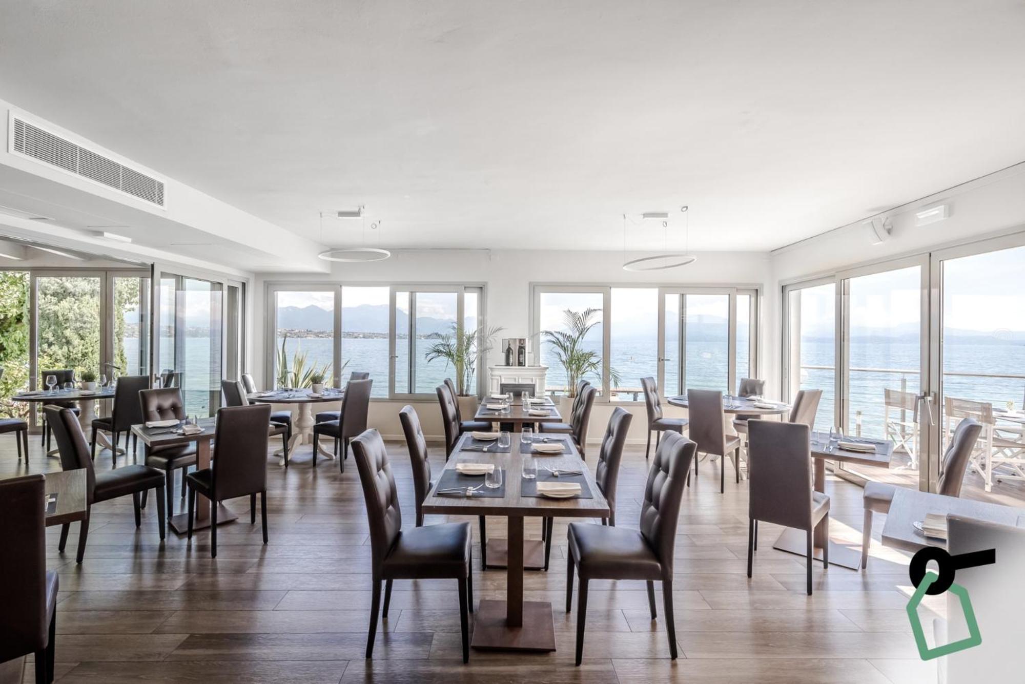 Hotiday Apartment Collection - Desenzano Desenzano del Garda Exteriör bild